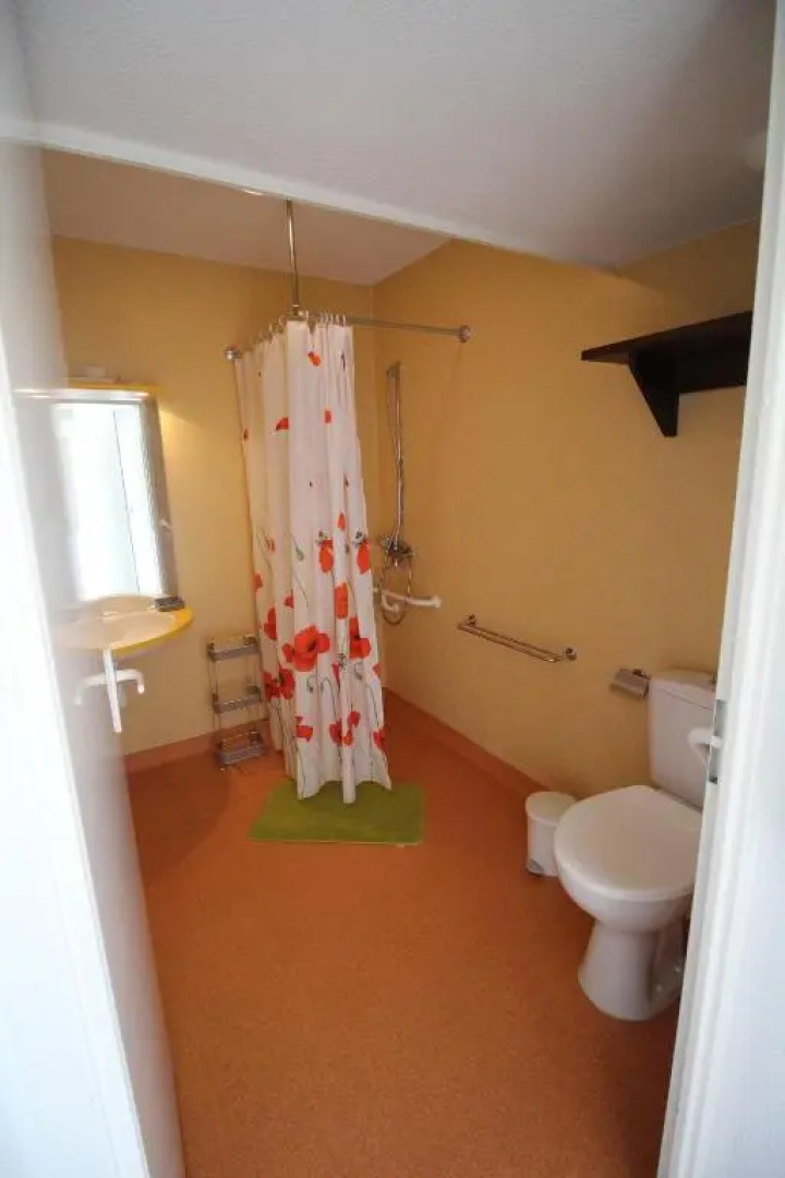 "Chezvero46" residence claire rive avec piscine, wifi et vélos