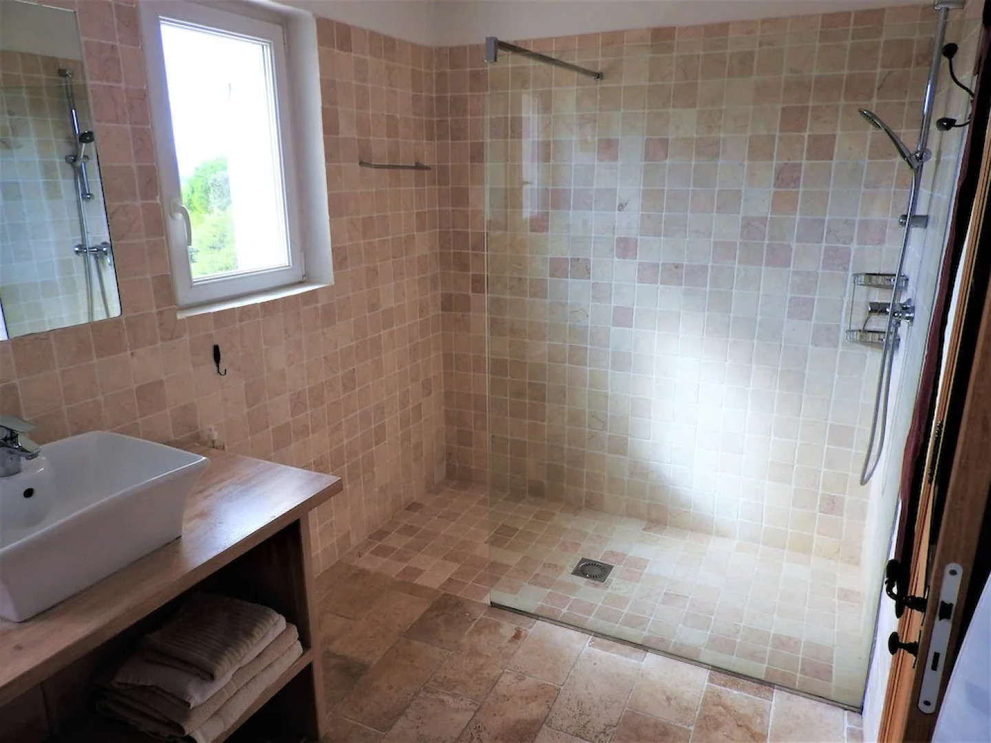 Le Mas de l Escaillon