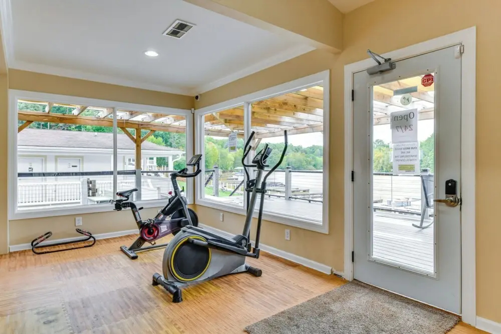 Waterfront Lake Norman Cabin w/ Screened Porch!