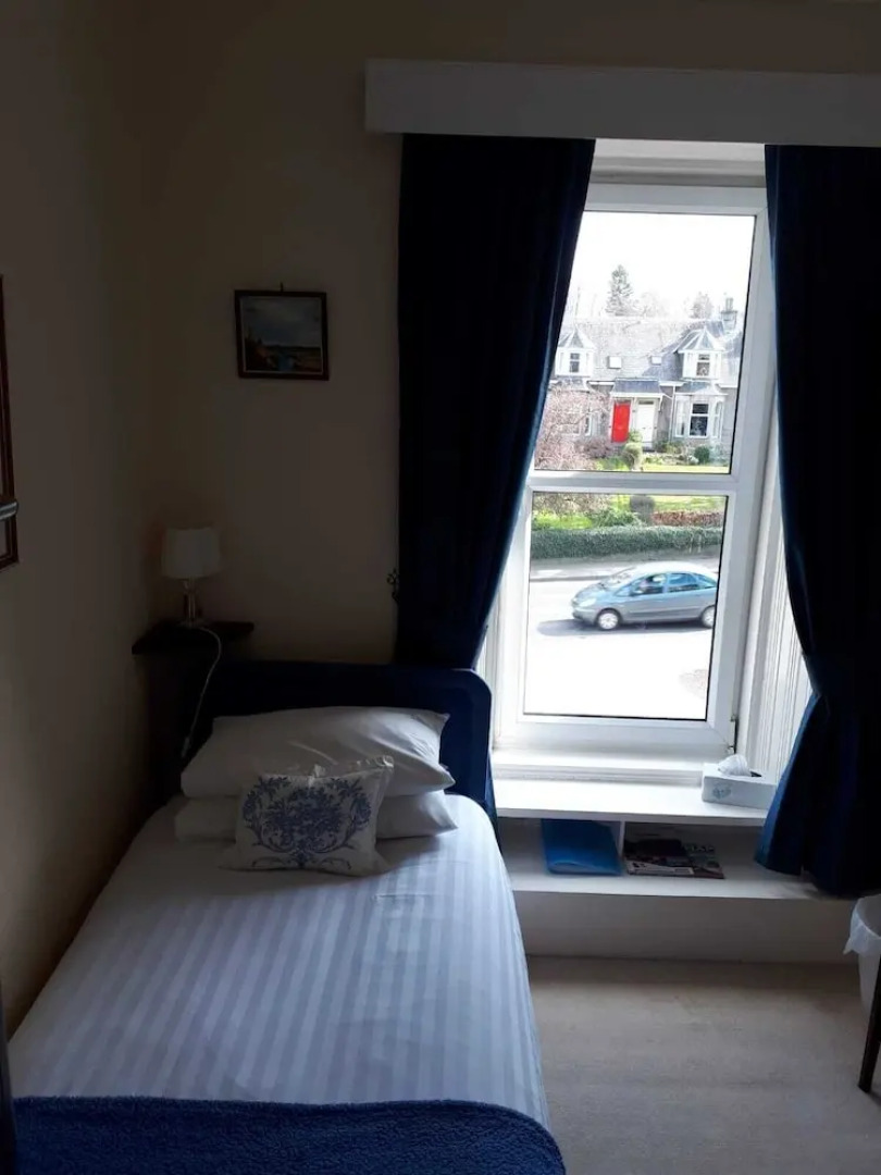 Rowanlea Guest House