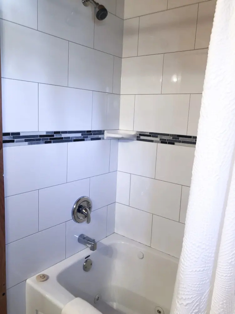 Wild Pacific Waterfront Cabins