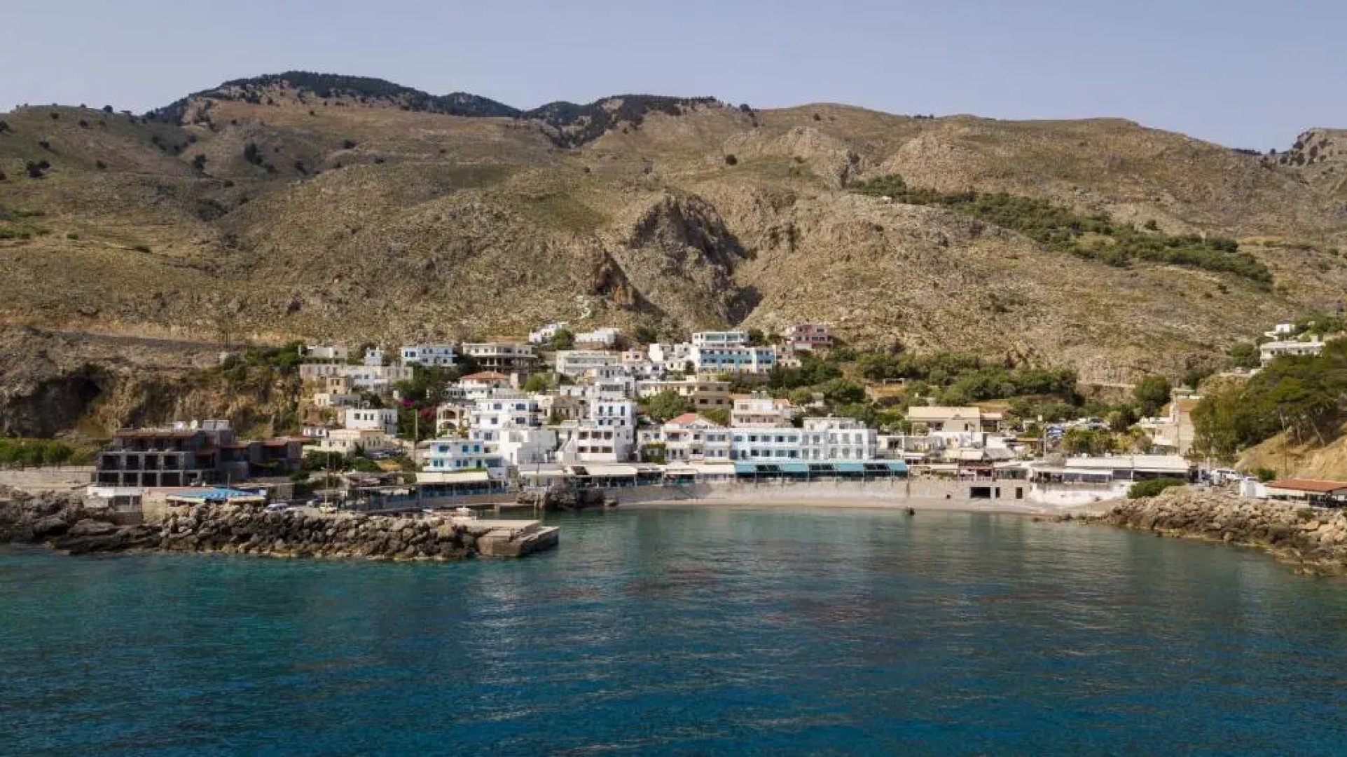 Sfakia Seaside luxury Suites