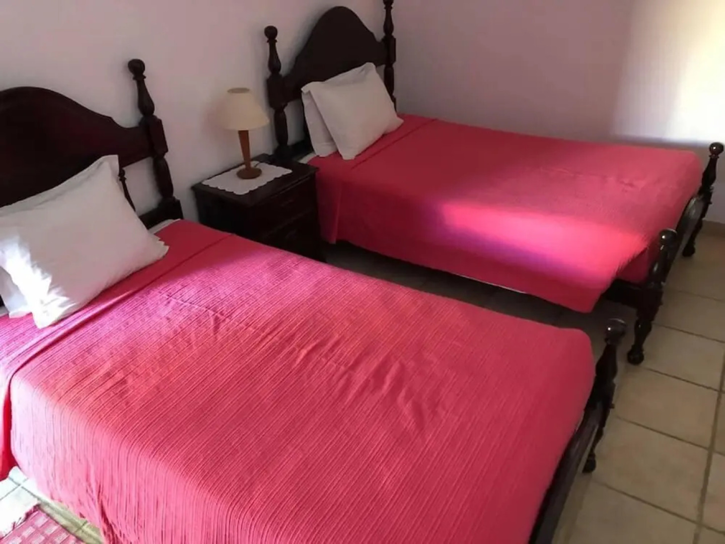 House With one Bedroom in Odiáxere, With Pool Access, Enclosed Garden and Wifi - 6 km From the Beach