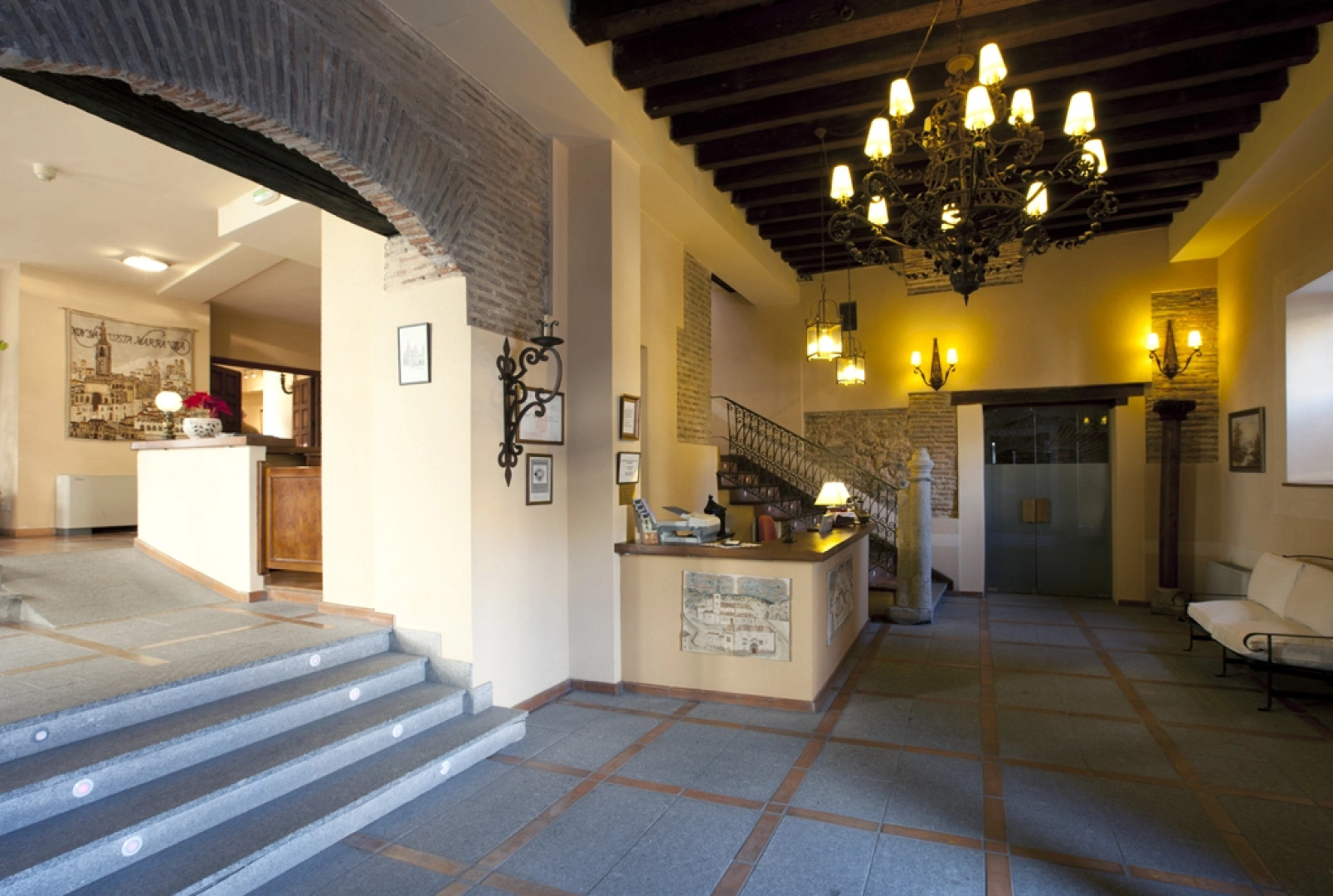 Hotel Cetina Palacio Ayala Berganza.