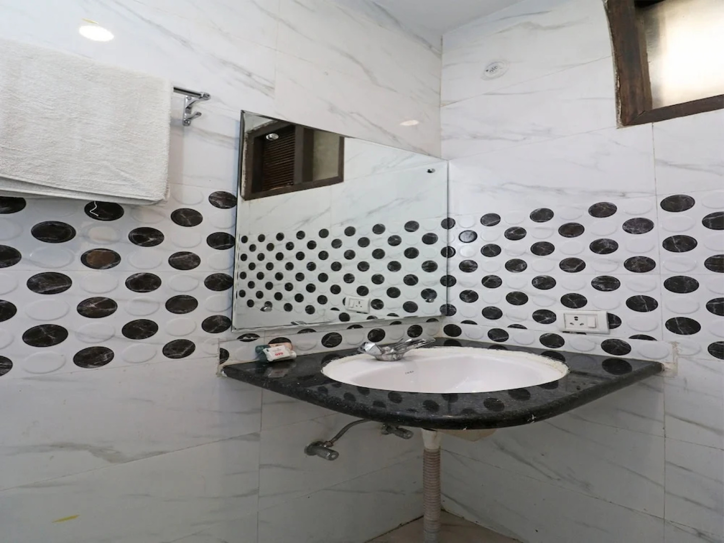 OYO 11426 Hotel Jyoti Residency