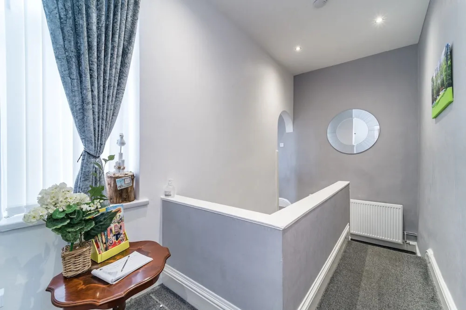 2br-sleeps5-privategarden-freeparking-pets