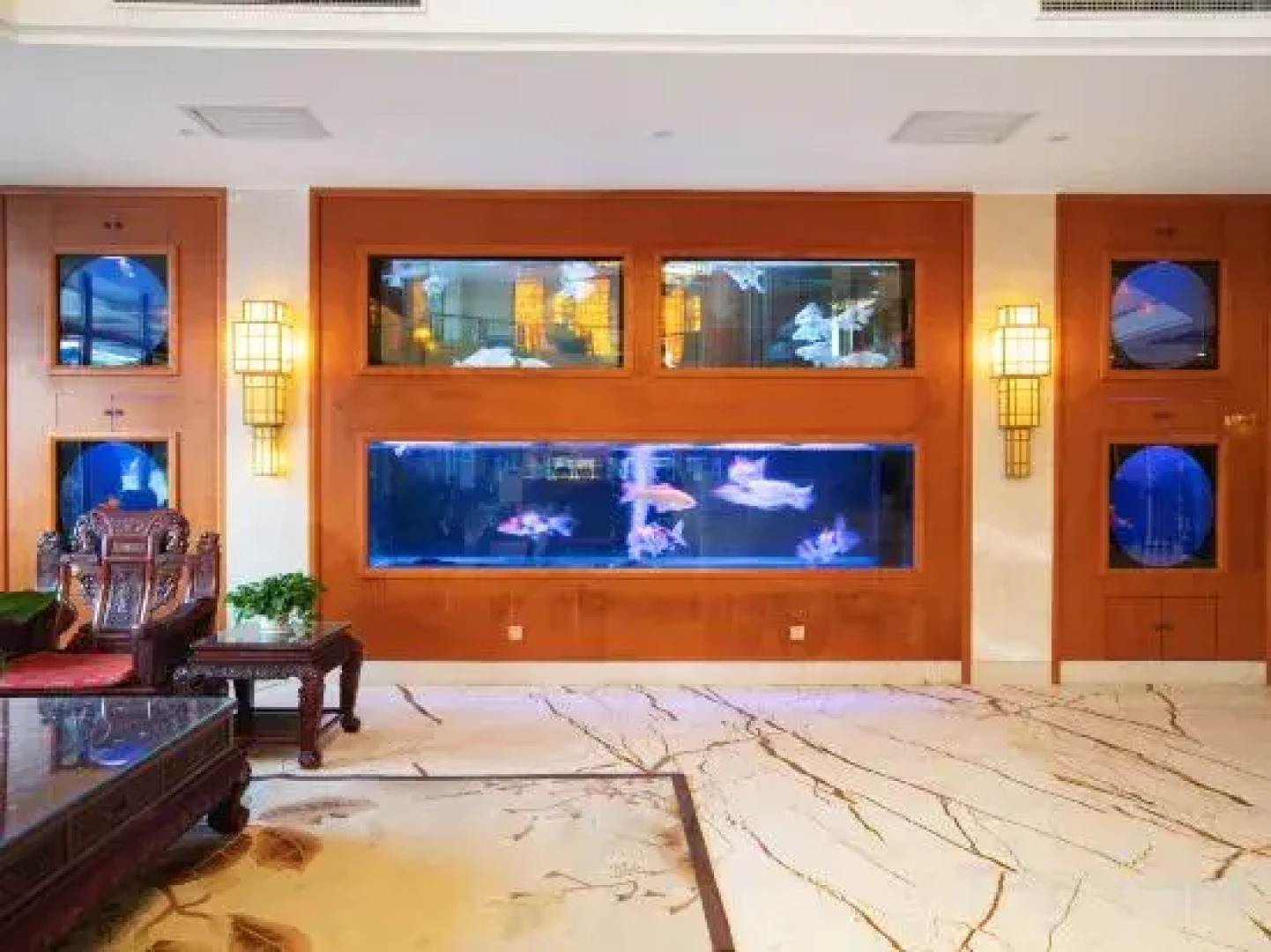 Luxi Redwood Hotel (Luxi Bus Station Branch)