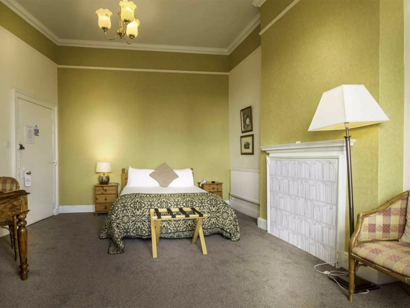 The Mount Pleasant Hotel