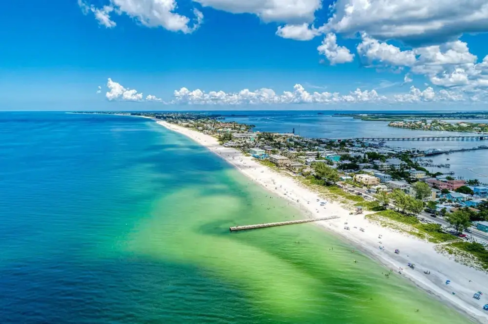 Cottage Haven-one Minute Walk To The Beach-private Yards-keyless Locks