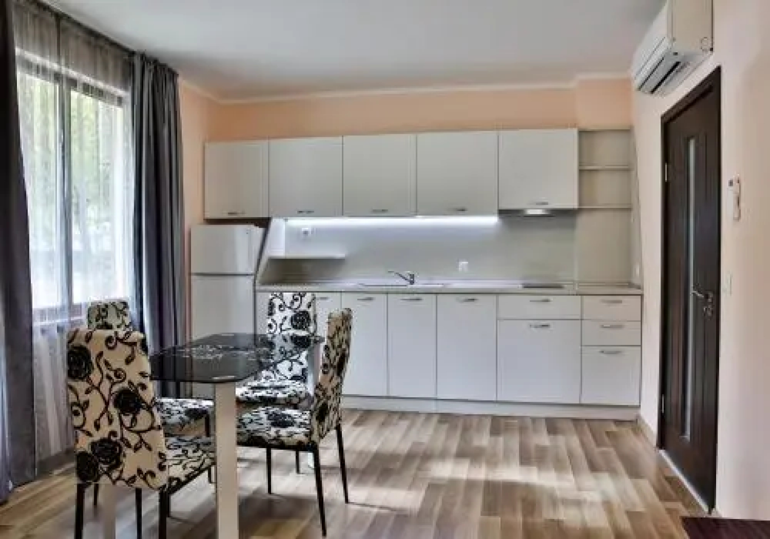 Al Rial Beach Apartments
