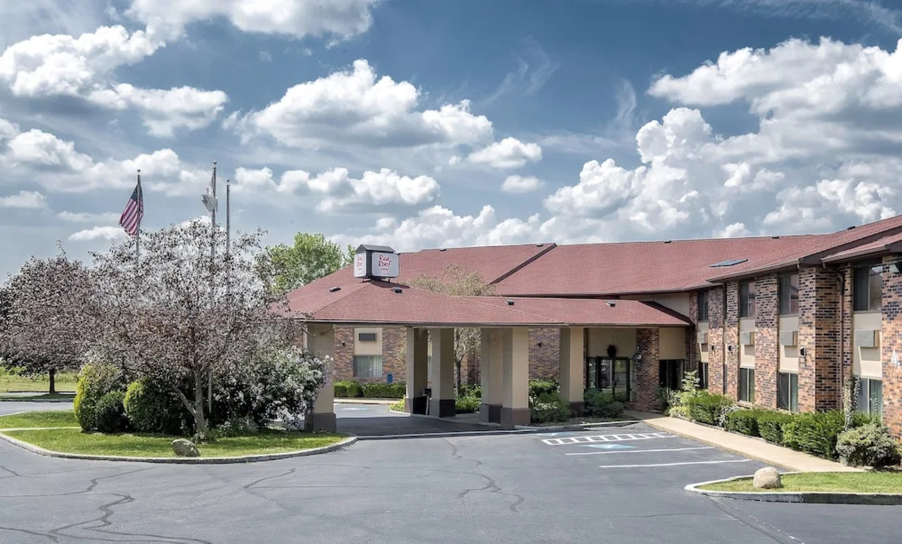 Red Roof Inn & Suites Hermitage