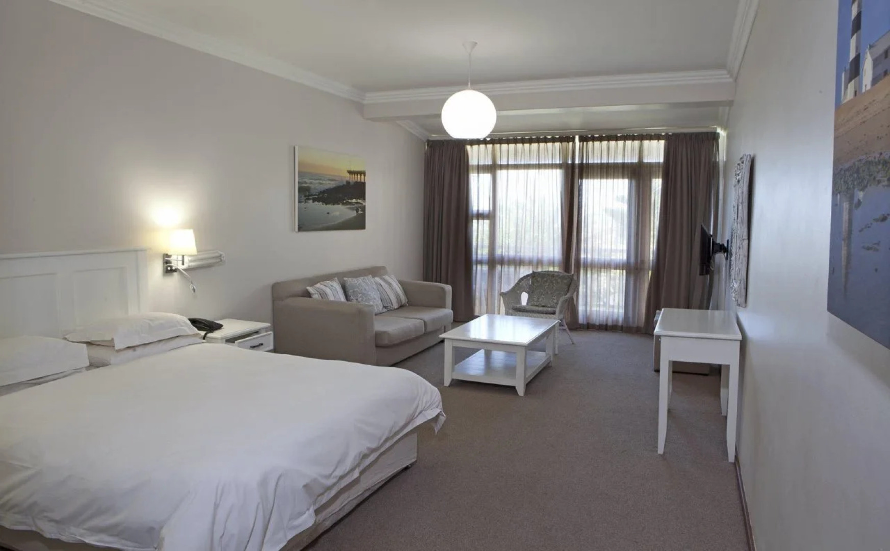 First Group Brookes Hill Suites