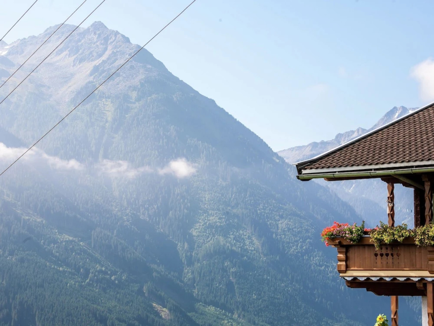 Spacious Apartment Near Ski Area In Konigsleiten