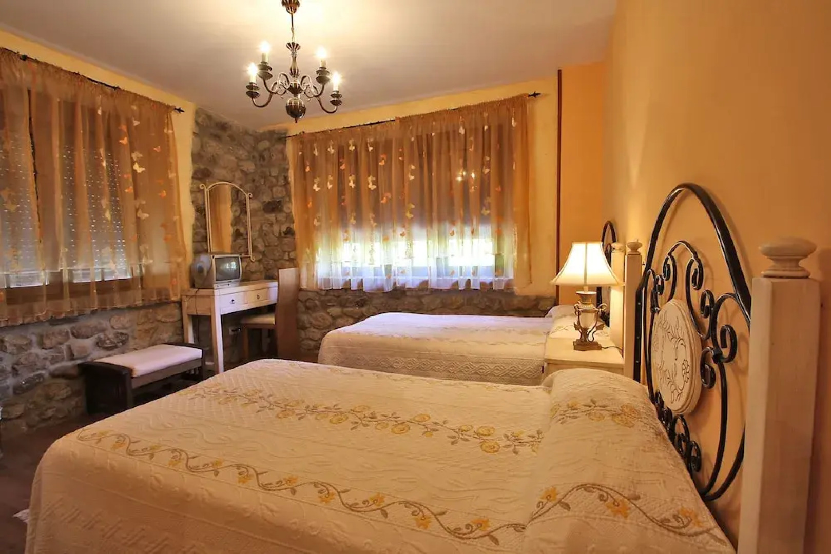 Posada Medieval el Manjon