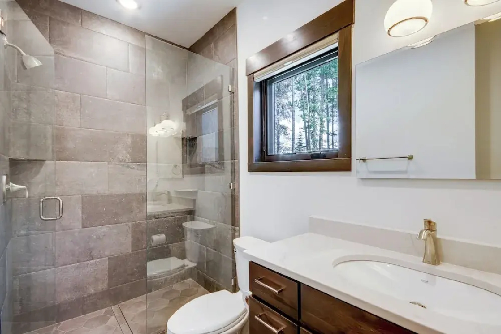 2 Mi to Big Sky Resort: Luxe Mtn-view Retreat!