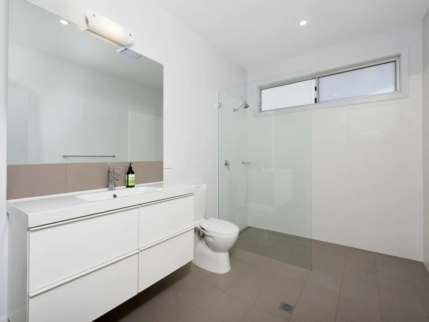 Ocean Views, 41A Ocean Avenue