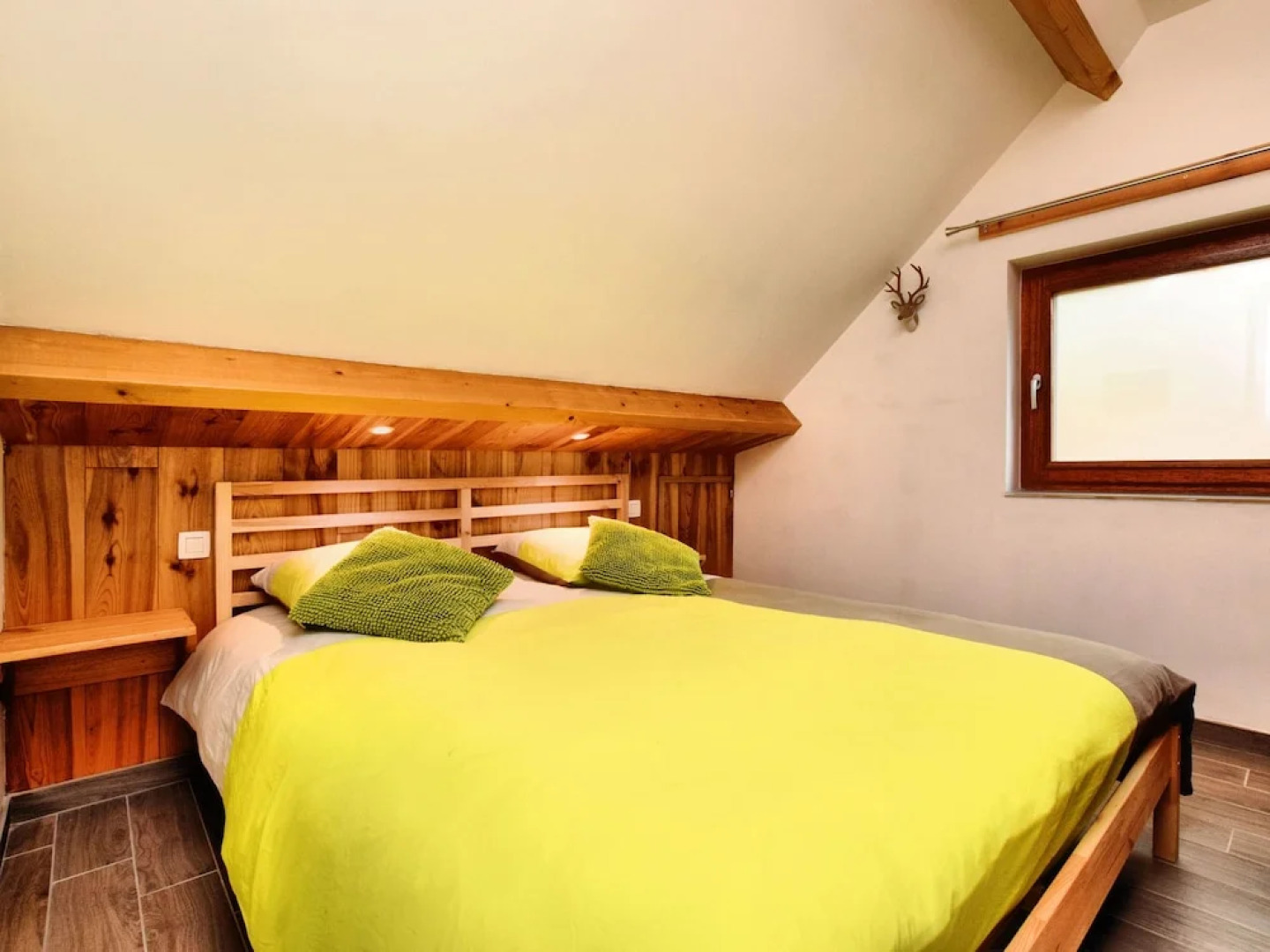 Luxurious Holiday Home in Beauraing with Sauna