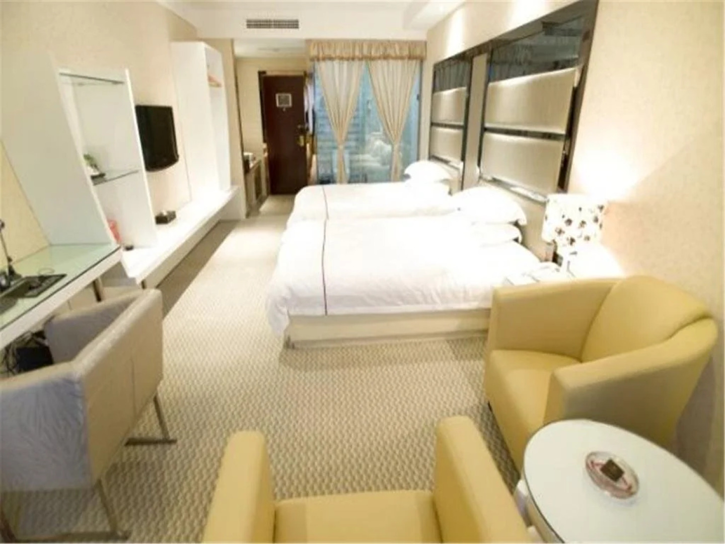 Lishui Jia Yi City Hotel