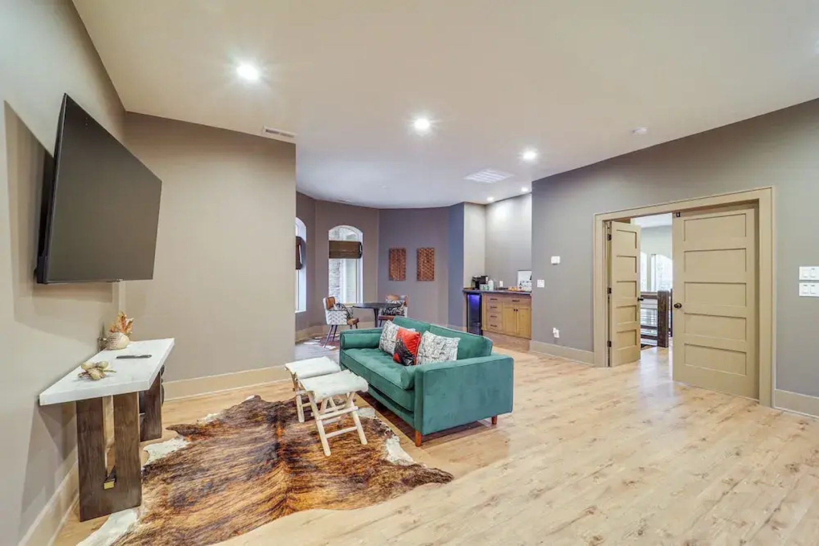 2 Mi to Beech Mtn Resort! 8,000-sq-ft Luxe Escape