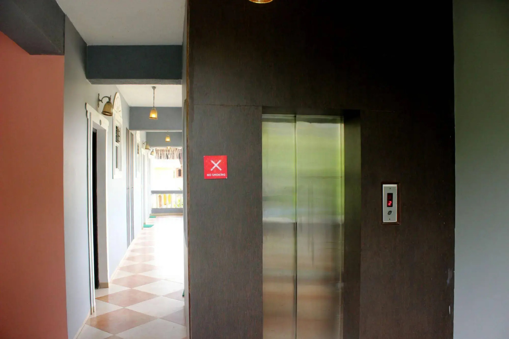 OYO 2303 Hotel Royal Mirage