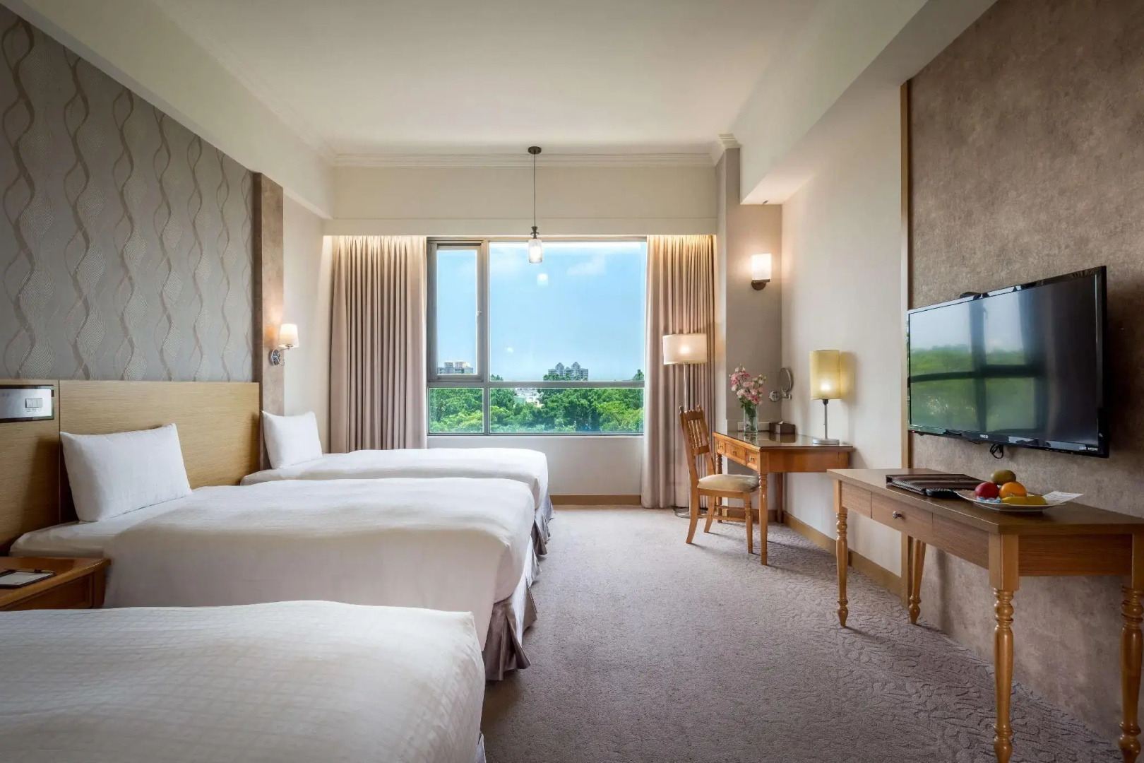 Royal Chiayi Hotel