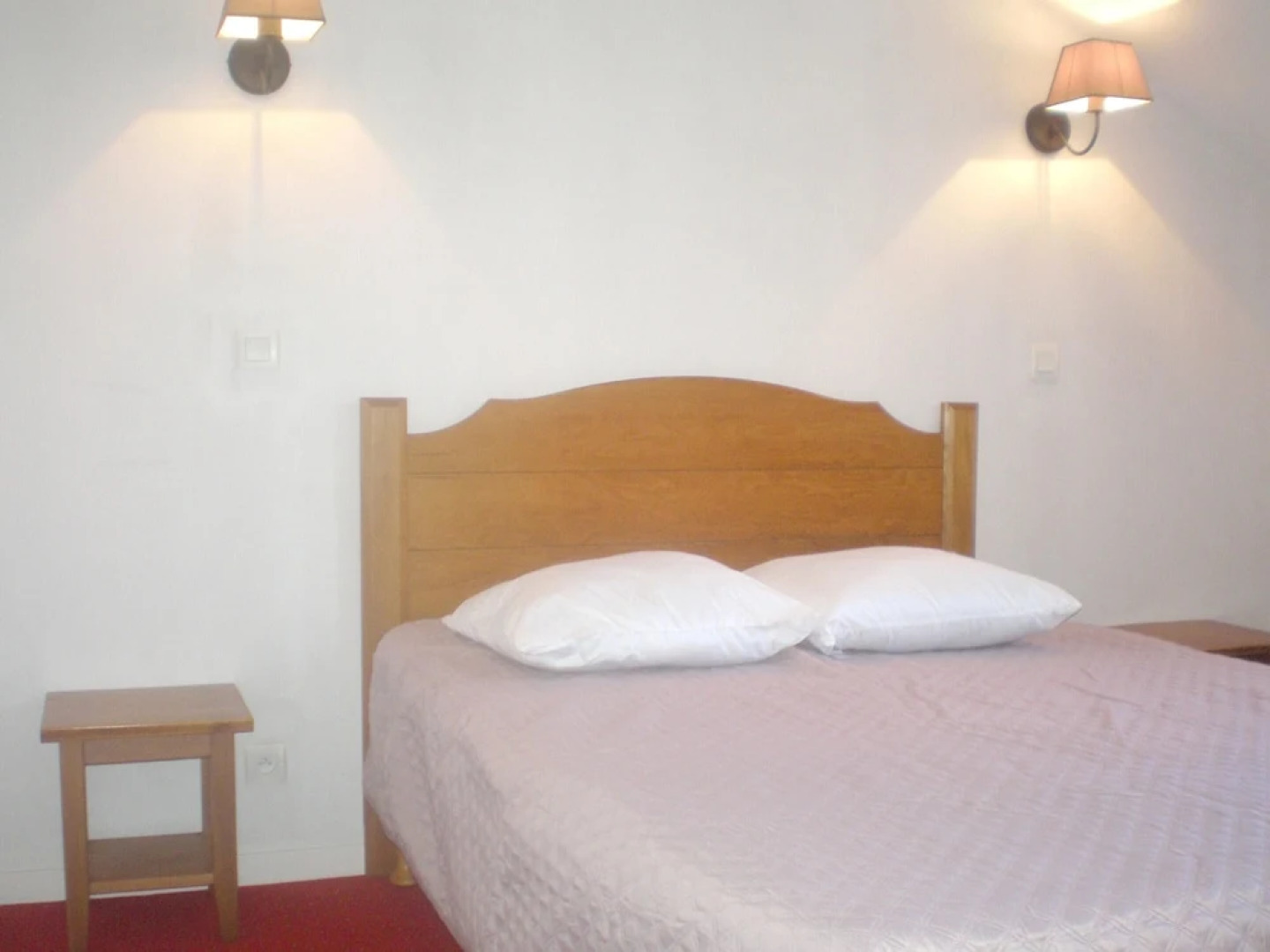 House With one Bedroom in Monflanquin, With Wonderful Lake View, Pool