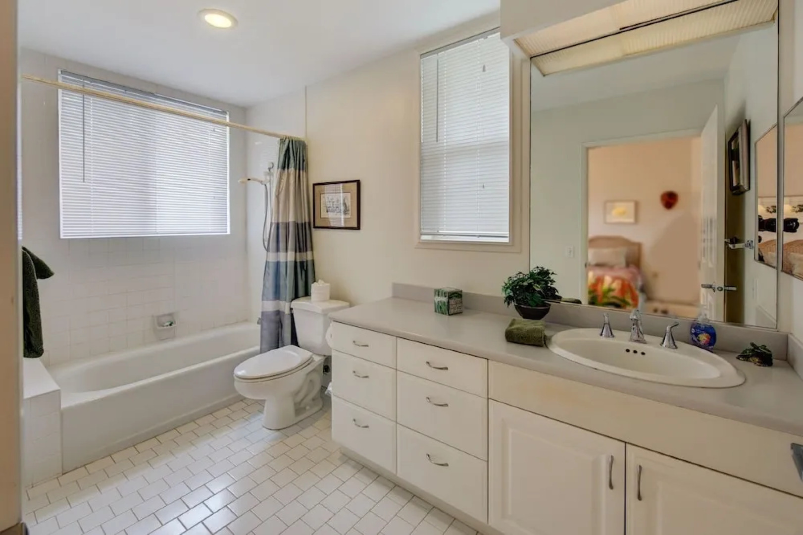 Emmalani Court 411 2 Bedrooms 2 Bathrooms Condo