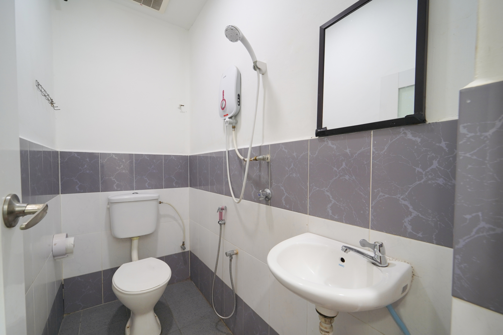 OYO 89671 Changlun Star Motel