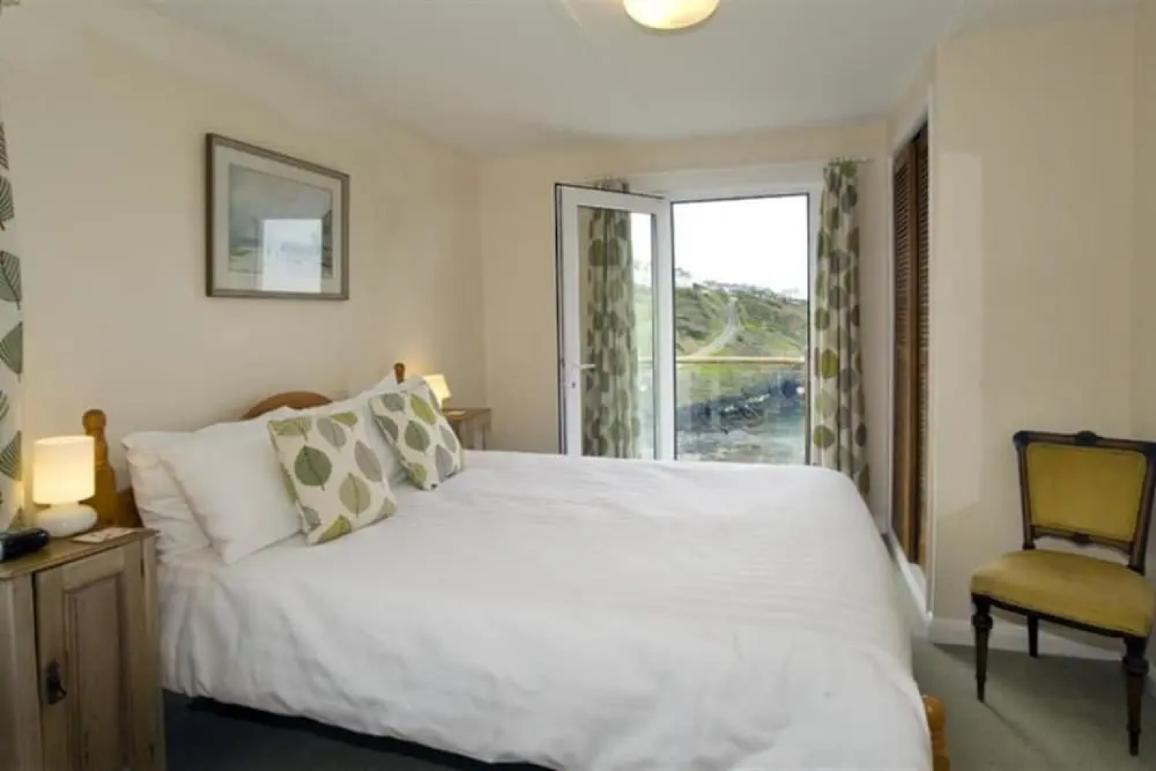 Green Door - Upper Tregudda