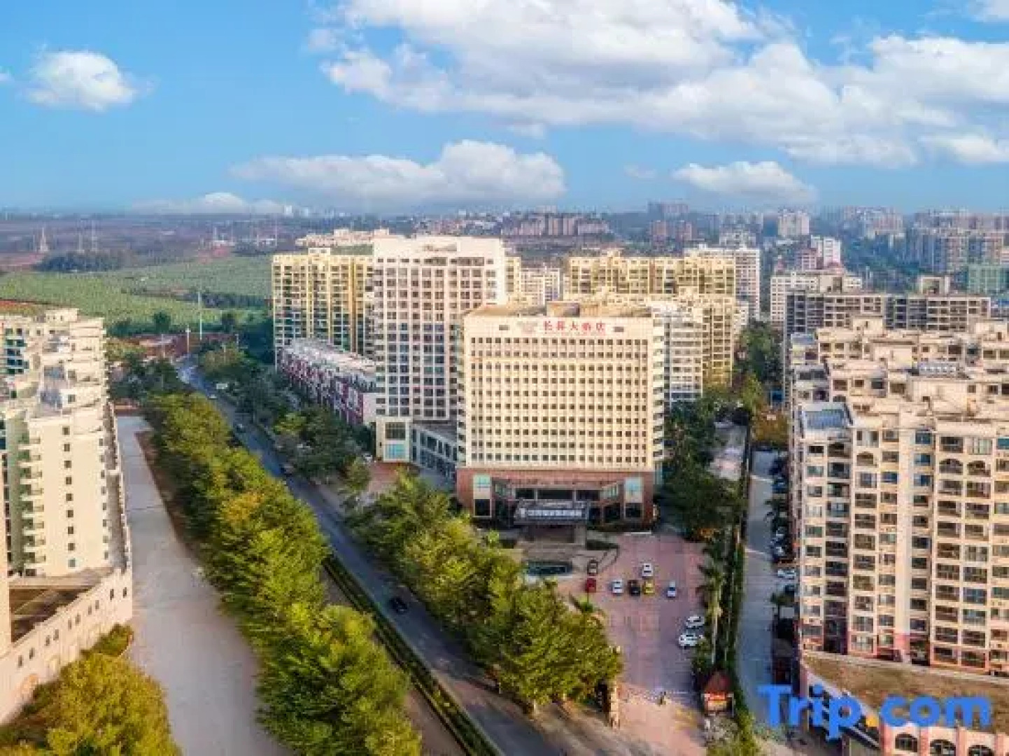 ELong Xicheng International Hotel (Chengmai Qianqiu Square)