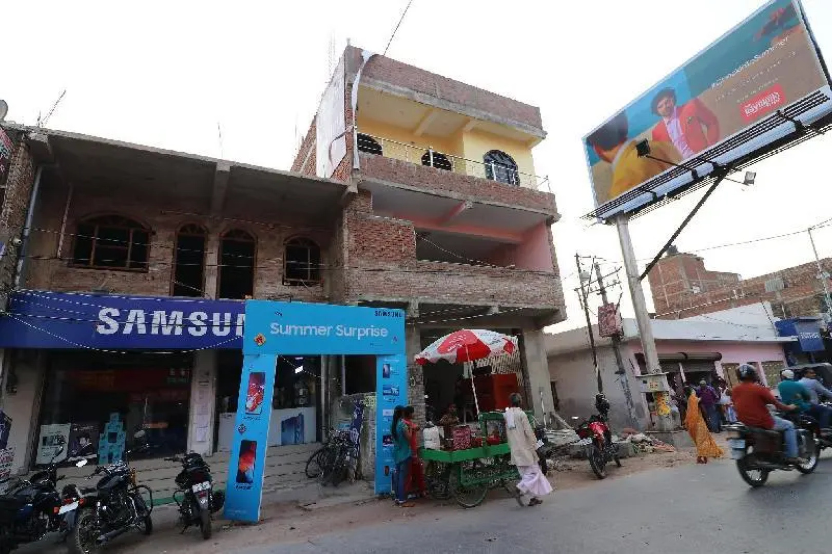 SPOT ON 41904 Hotel R.r Palace