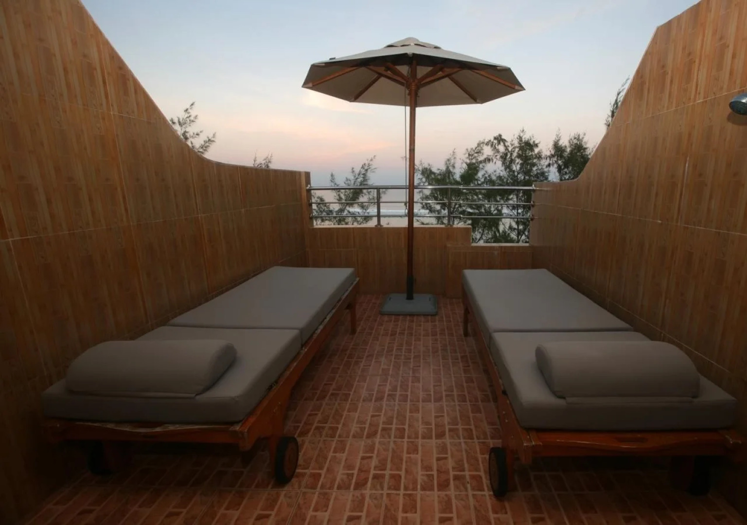 Eureka Serenity Athiri Inn