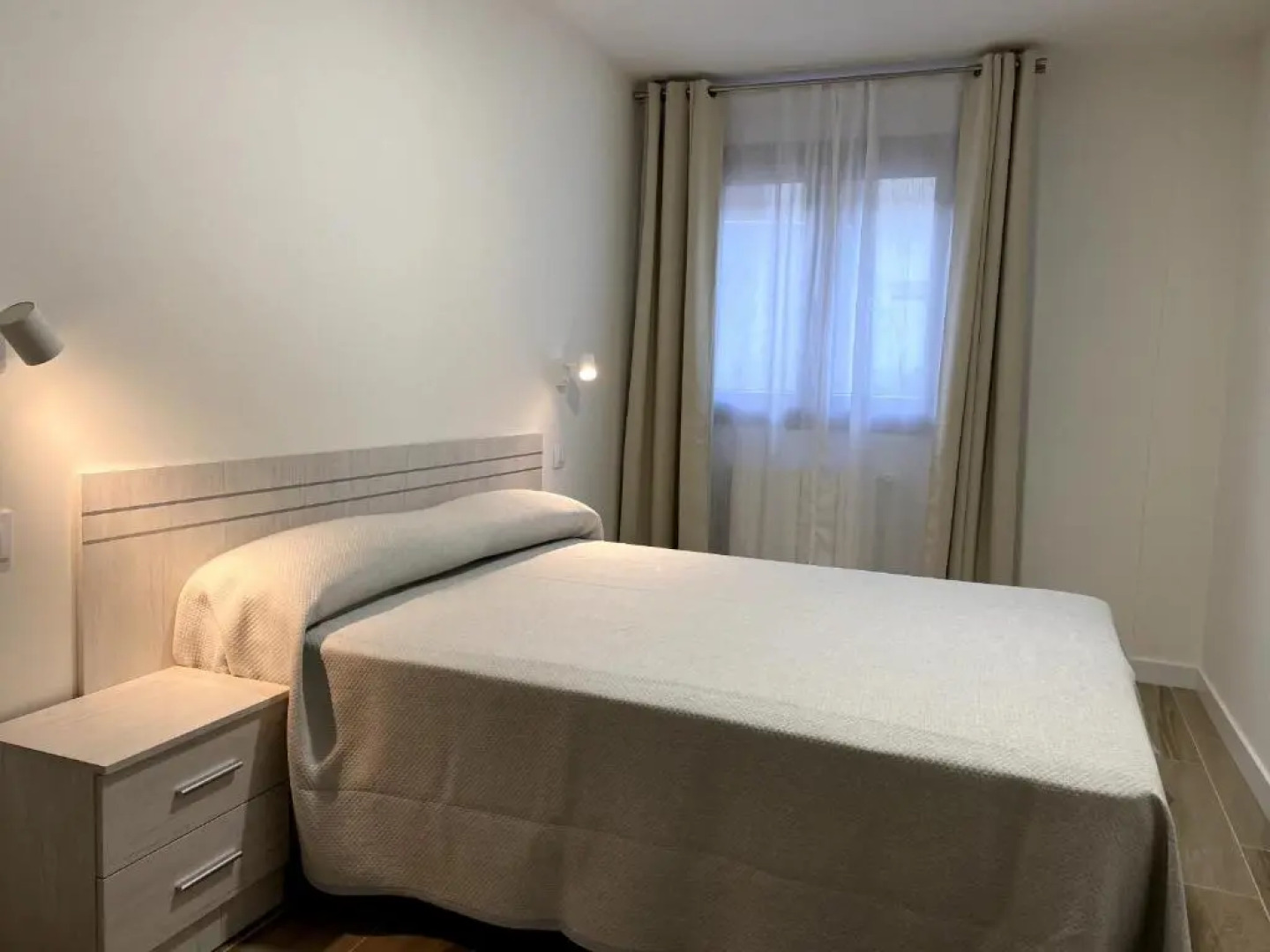 Apartamentos Torreones de Cartes