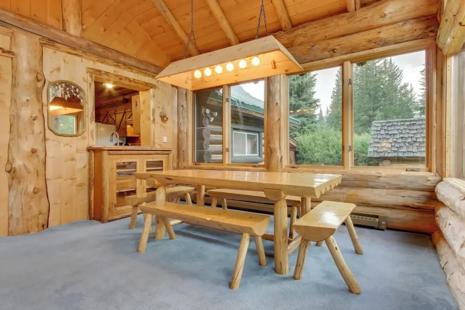Scenic Montana Cabin Rental ~ 1 Mi to Yellowstone!