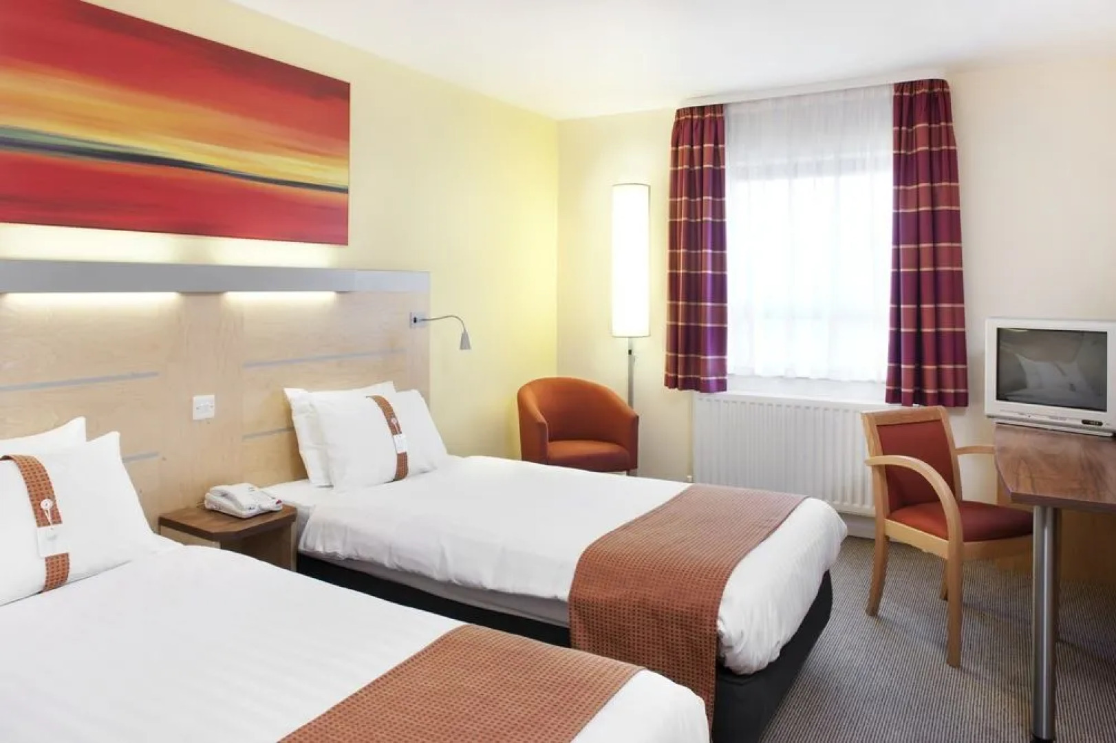 Holiday Inn Express Antrim - M2 Jct1