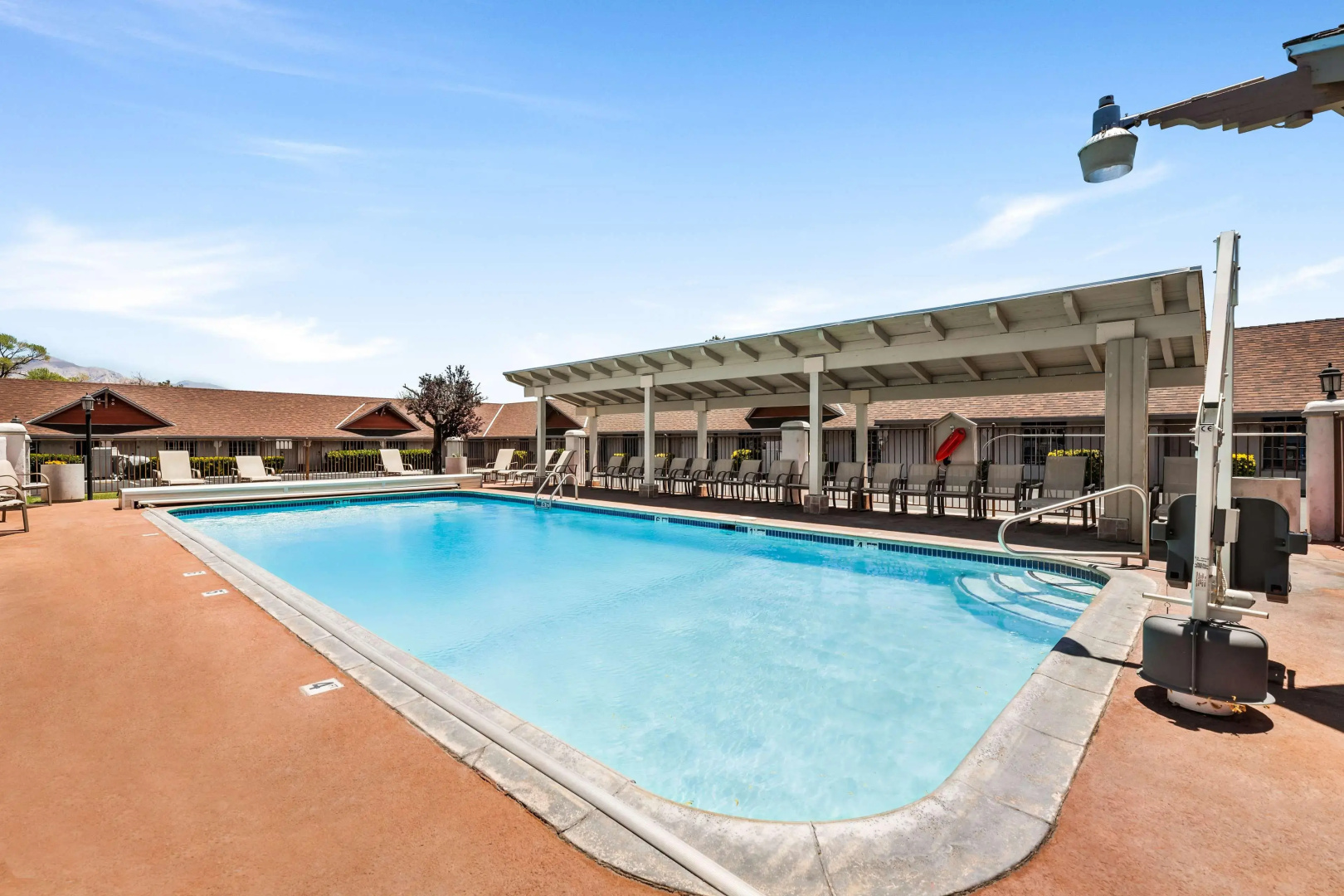 Best Western PLUS Frontier Motel