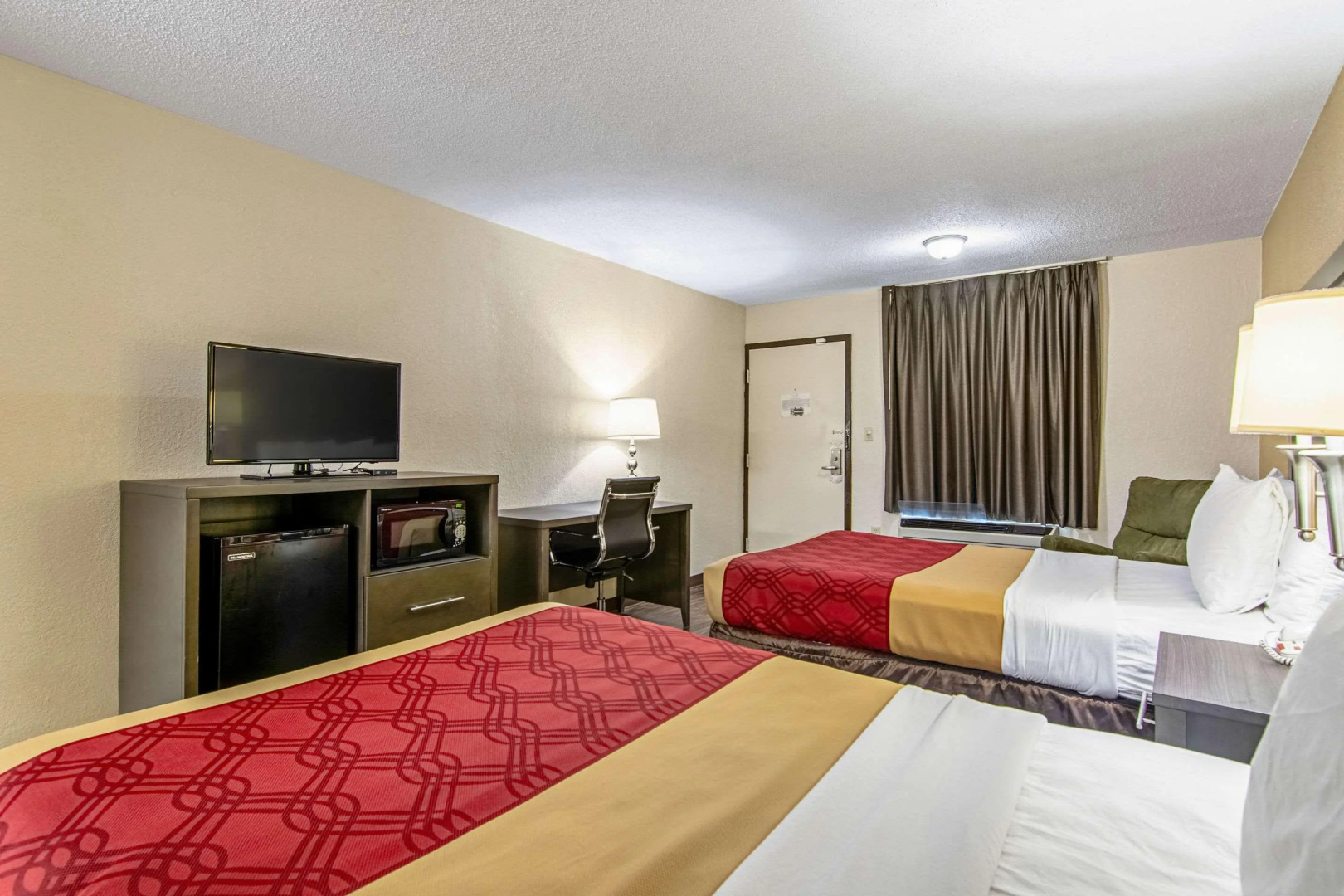 Econo Lodge Inn & Suites Matthews - Charlotte