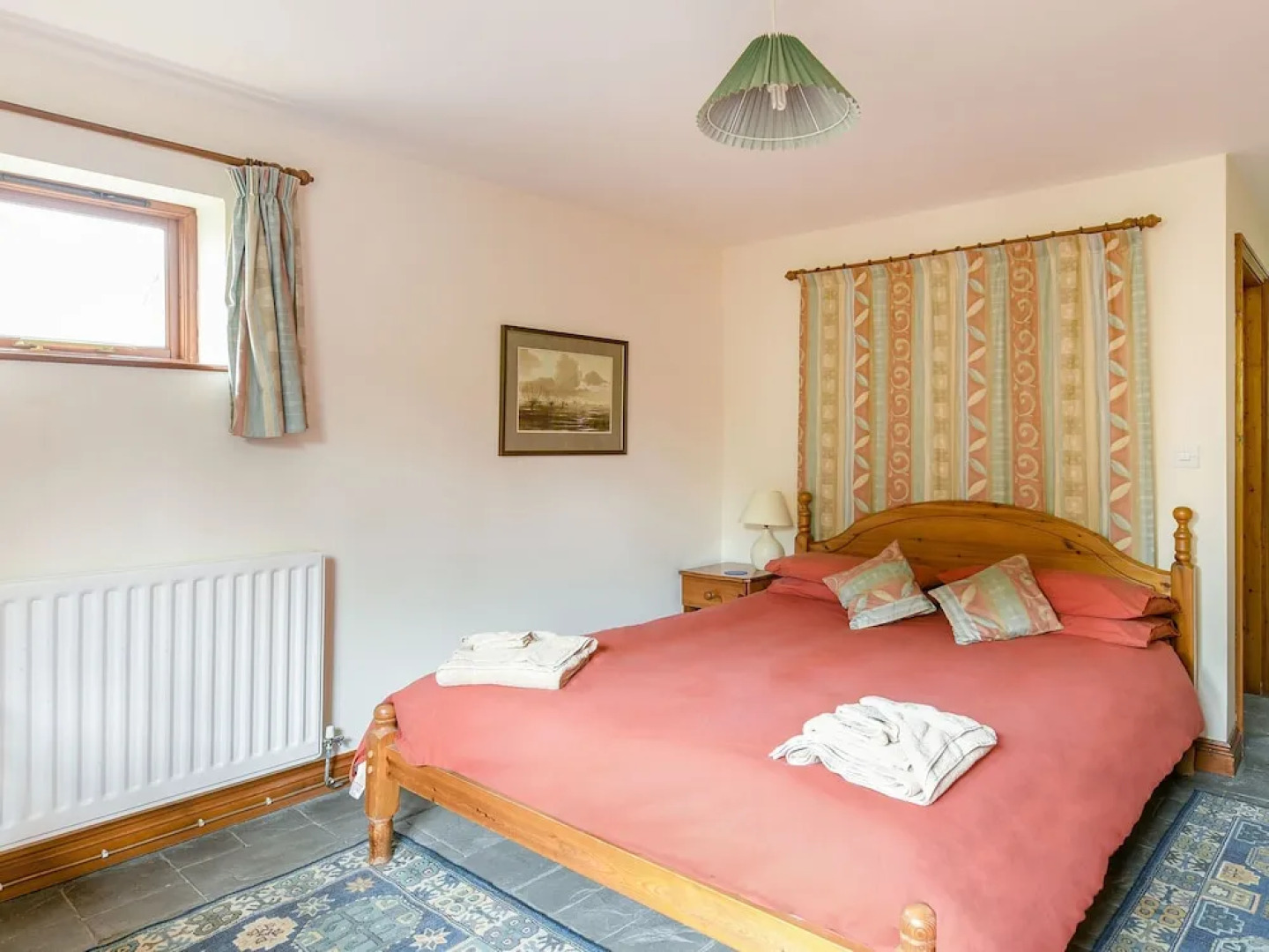 Lovely Holiday Home in Lydbury With Garden