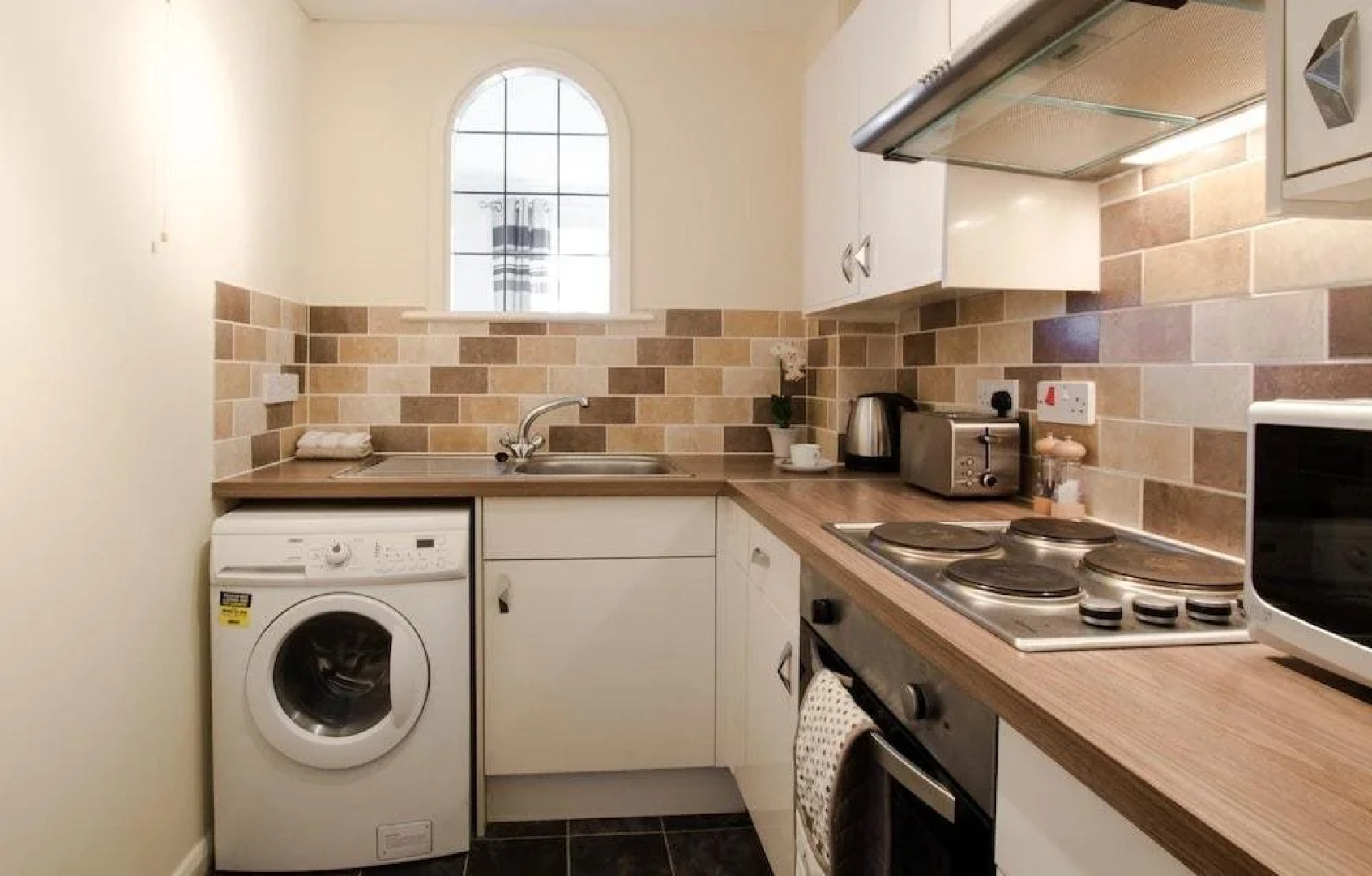 Oaklands House Serviced Apartments