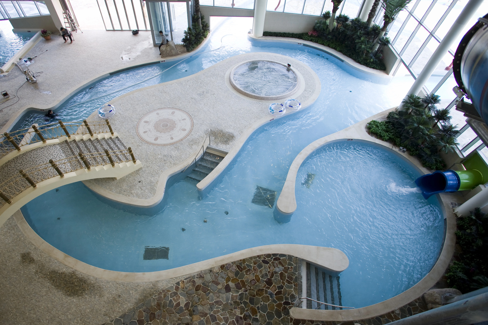 Phoenix Park Resort, Hotel & Condominium