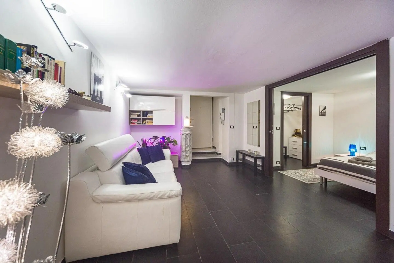 Spinola Palace Apartment 010025-LT-0617