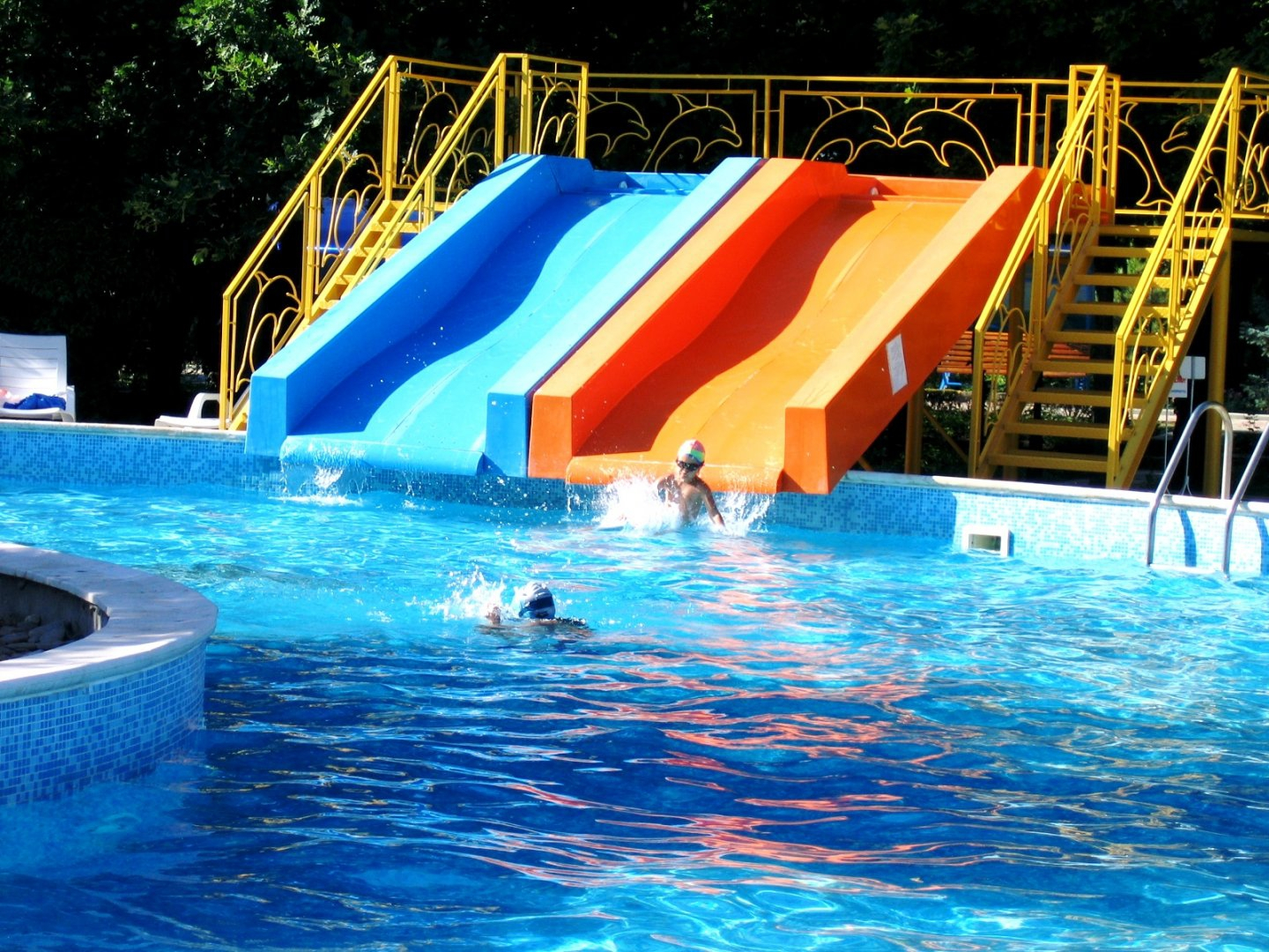 Luchezarnyj (Nikolaevka)