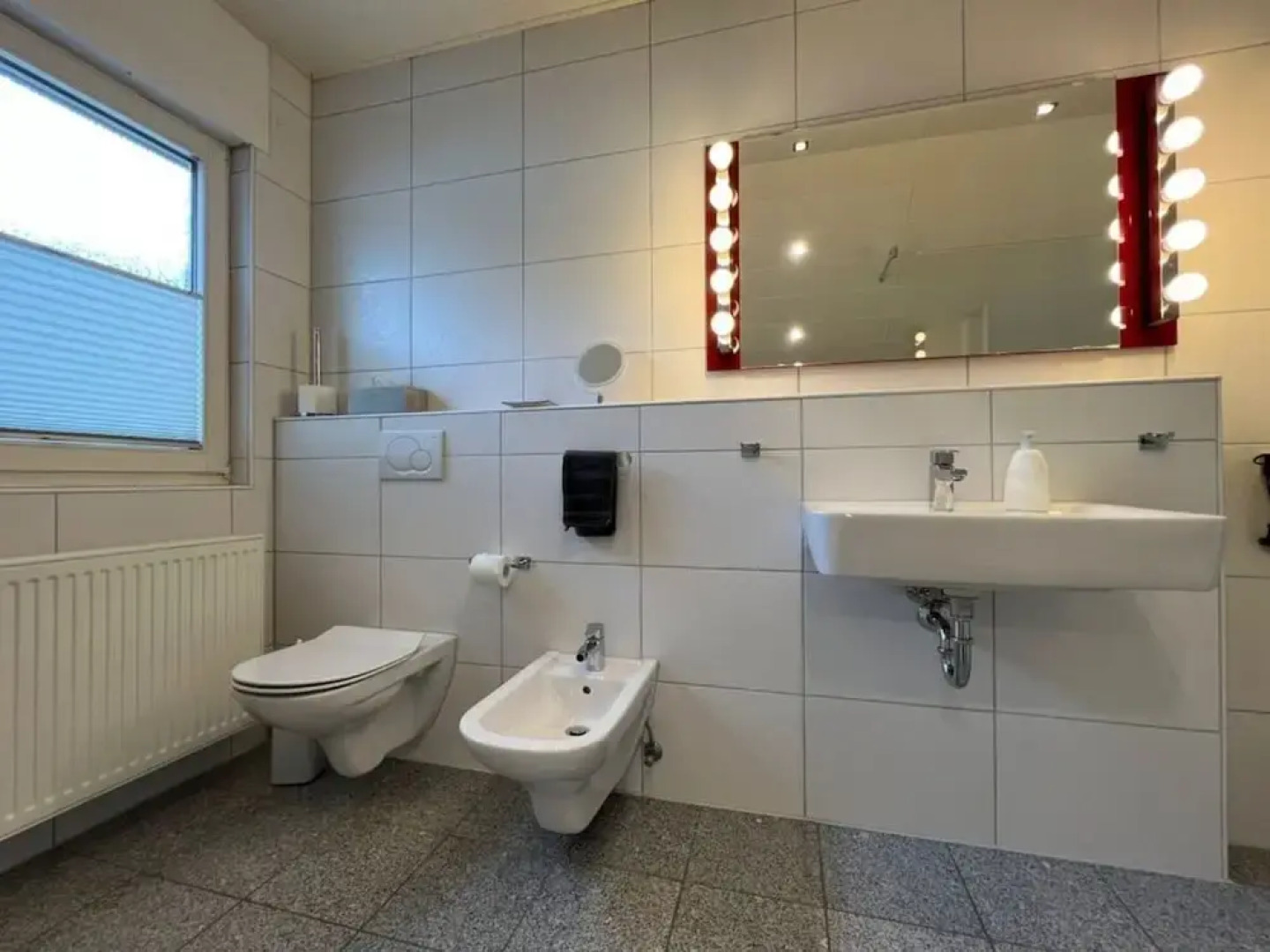 Savoir Vivre Modern Retreat