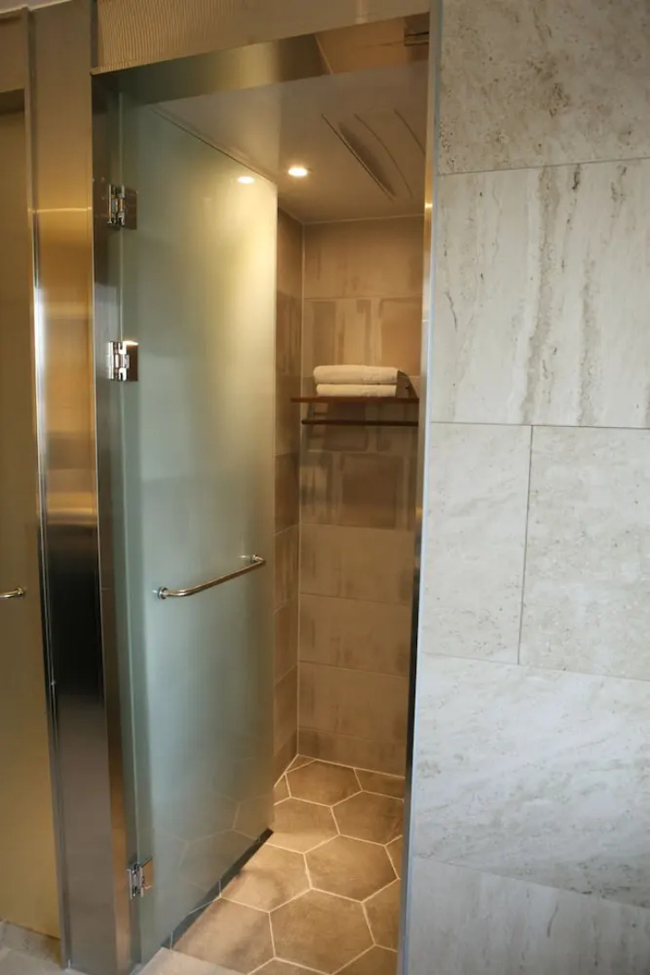 Jinju Dong Bang Hotel