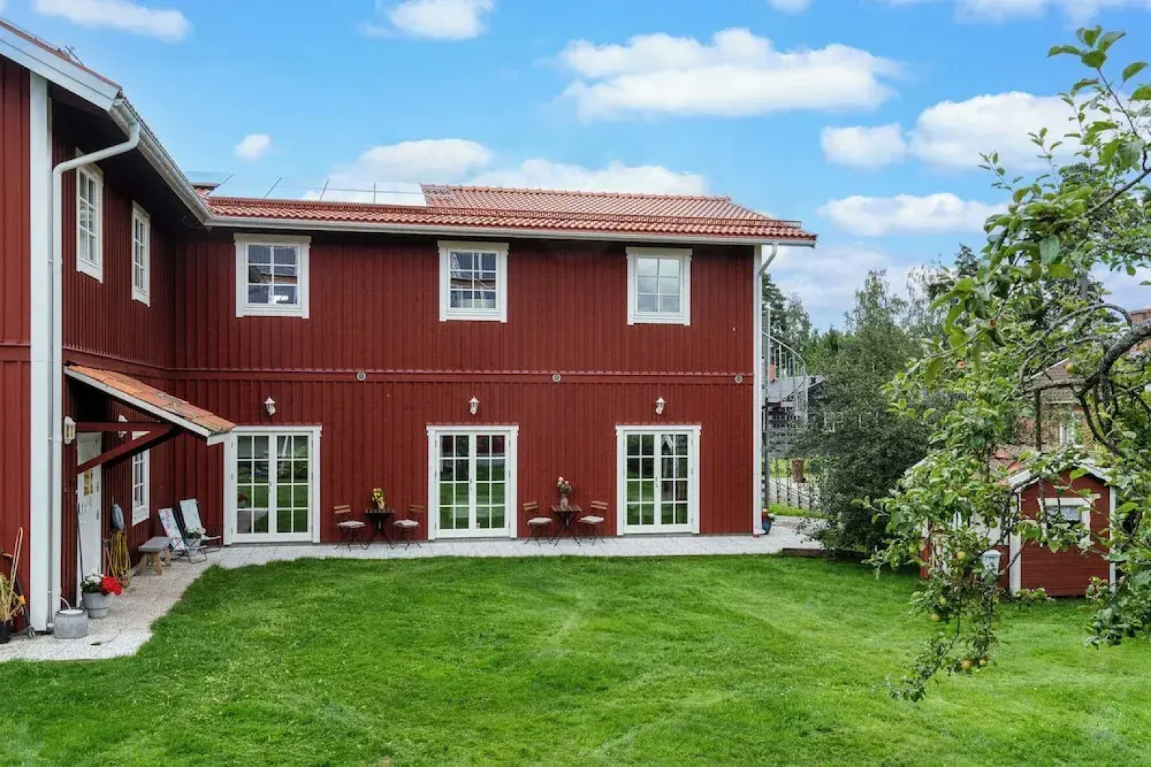 Flygeln lägenhetshotell