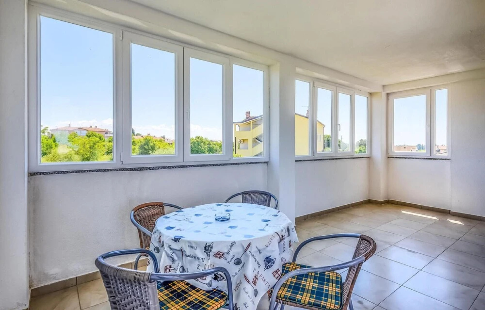 Beautiful Apartment in Umag With 3 Bedrooms and Wifi