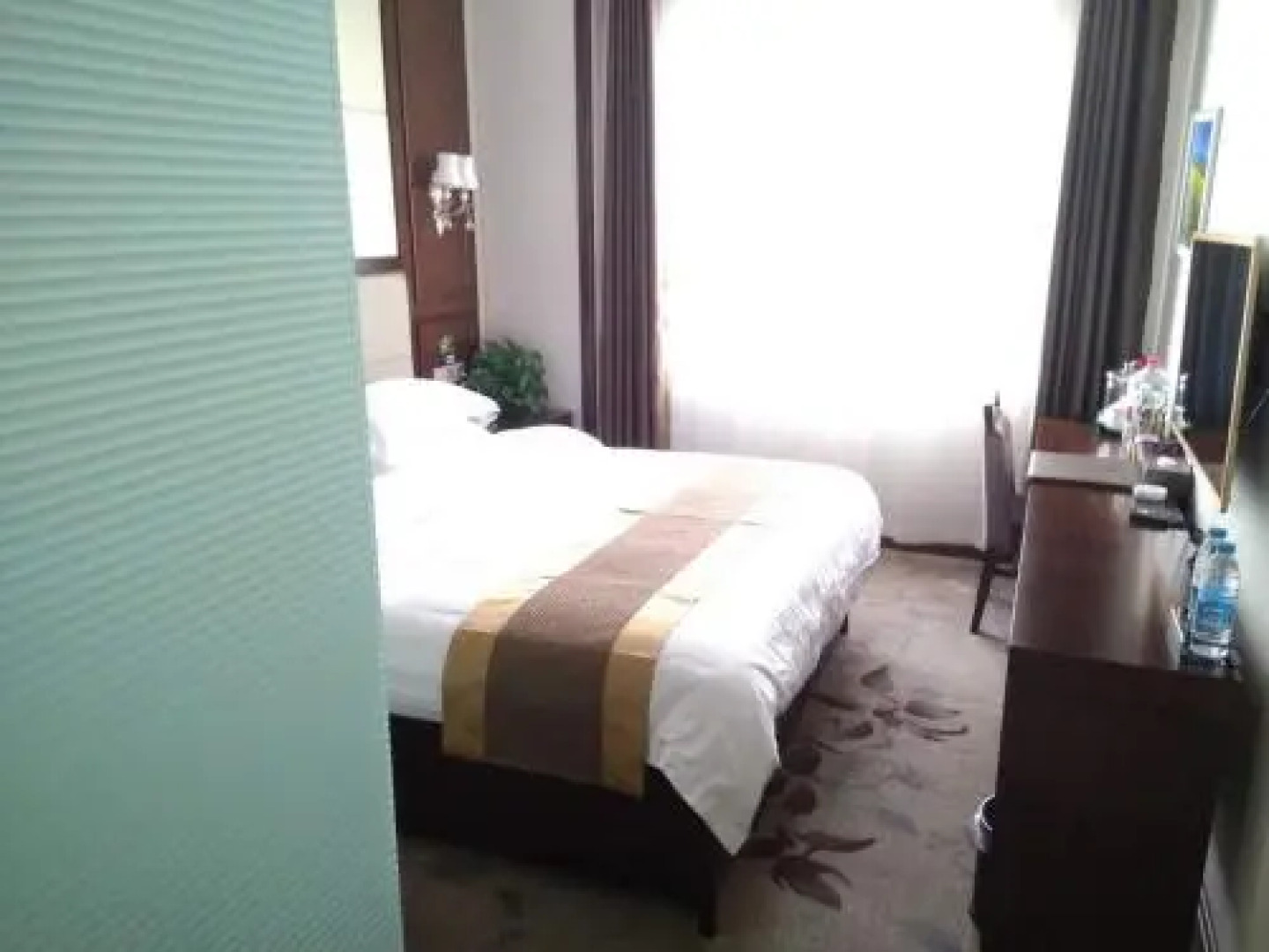 Kuerle Jinrun Holiday Hotel Airport Road