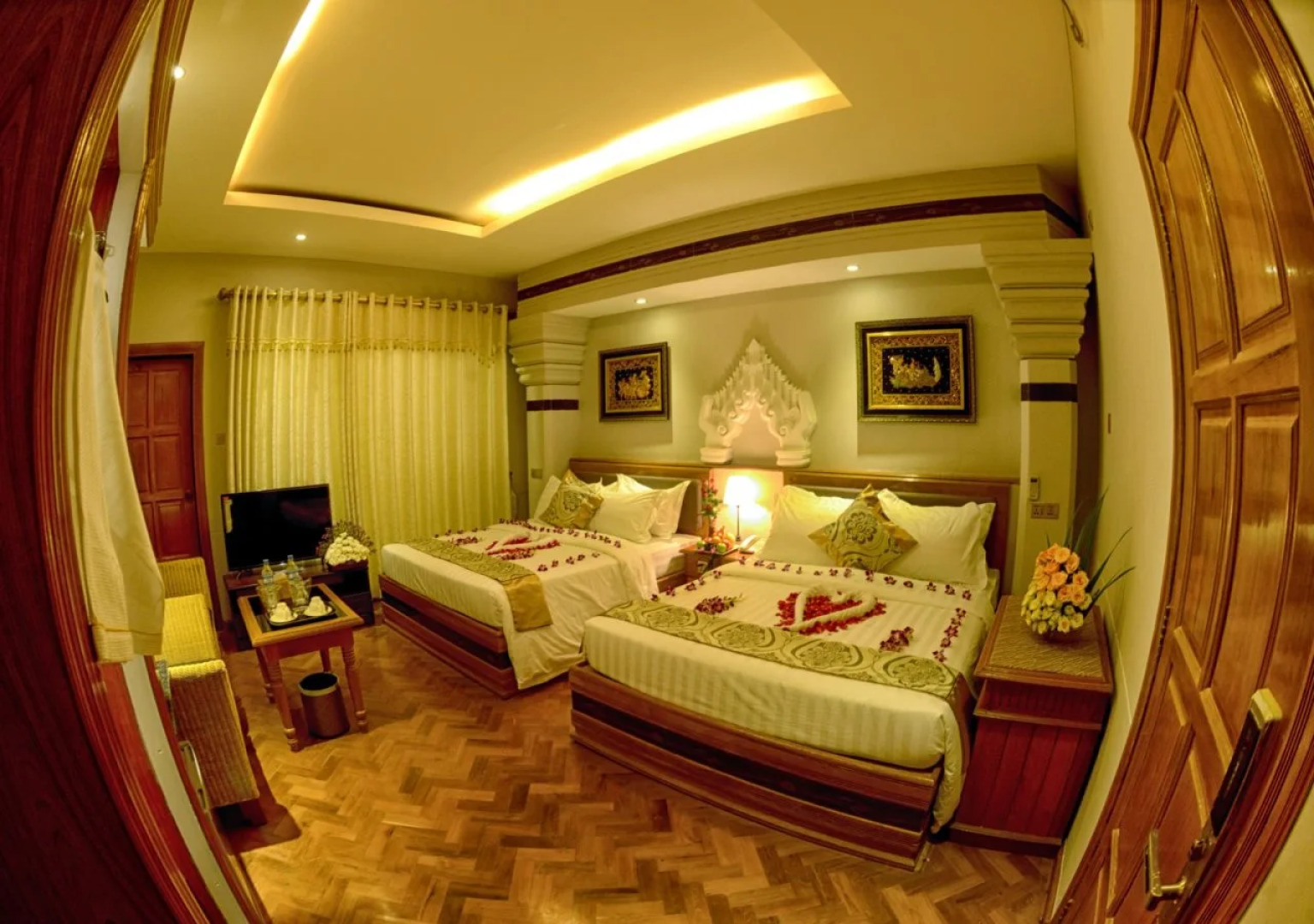 Shwe Taung Tan Hotel Lake View