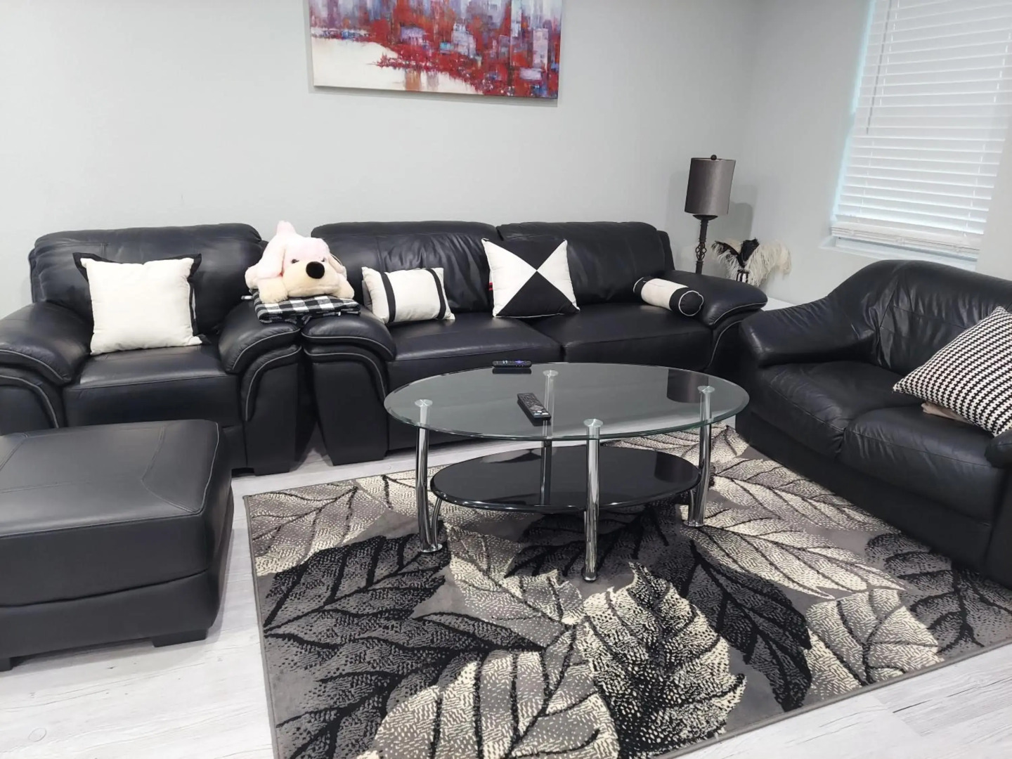 Nice house between two beaches.