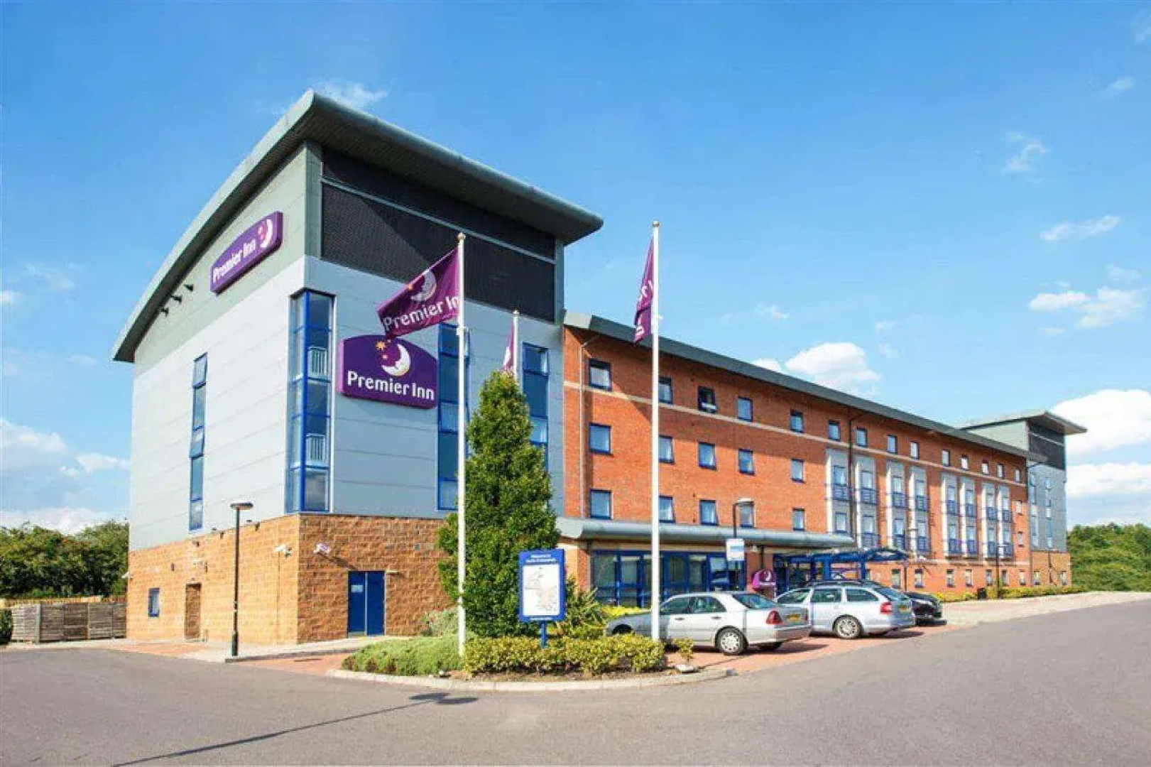 Premier Inn Banbury - M40 J11